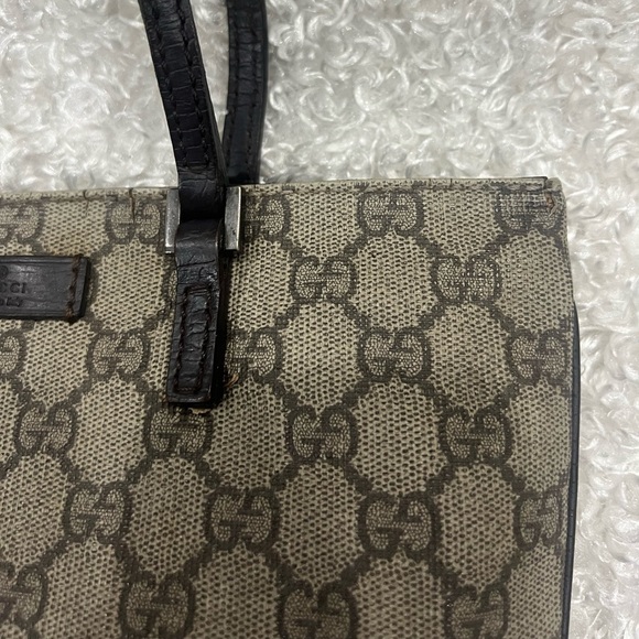 Gucci GG Plus Monogram Flat Vertical Tote - Picture 8 of 15